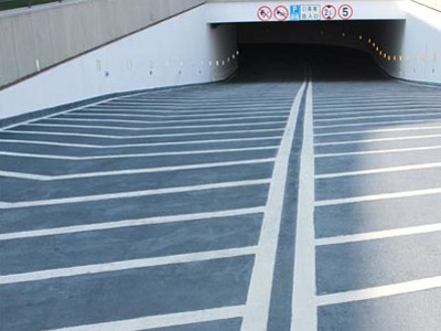 防震動車道